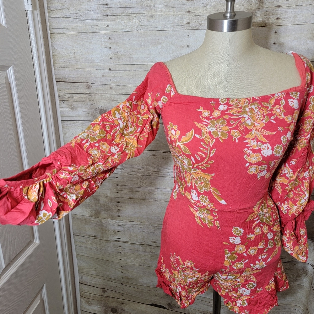 Romper - Picture 2 of 4